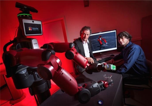 آشپزی یک ربات با نگاه کردن به تلویزیون+تصاویر آشپزی یک ربات با نگاه کردن به تلویزیون+تصاویر