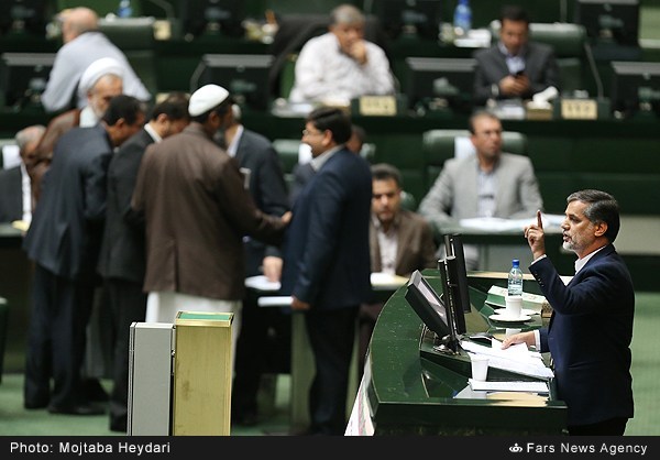 جلسه علنی استیضاح وزیر علوم (عکس)