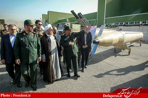 بازدید روحانی از نمایشگاه  وزارت دفاع (عکس)