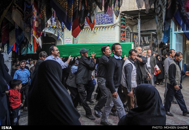 تشییع پیکر شهدای مدافع حرم - قم (عکس)
