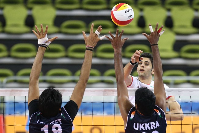 والیبال ایران - هند (گزارش تصویری)