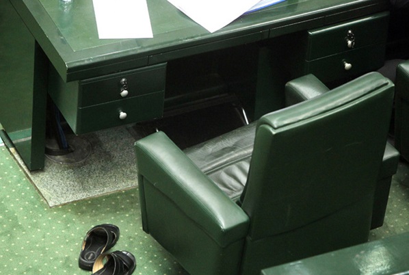 رئیس همه چیز مجلس نیست رئیس همه چیز مجلس نیست