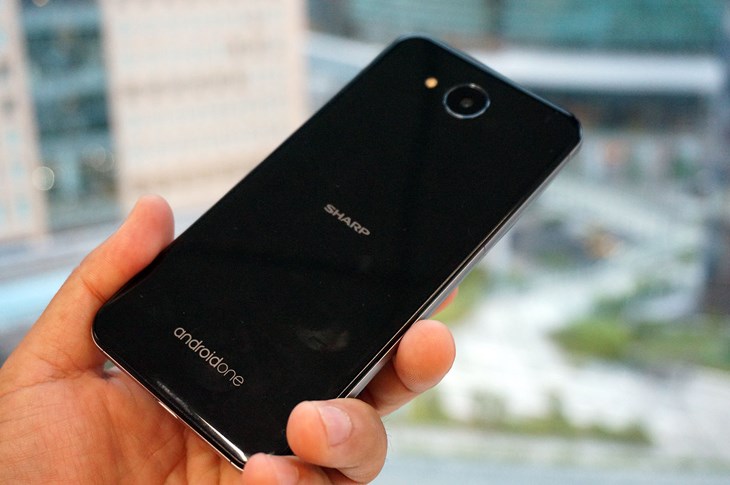 معرفی نخستین گوشی اندروید وان ضدآب جهان معرفی نخستین گوشی اندروید وان ضدآب جهان