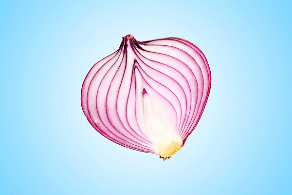 سفید کردن دندان&zwnj;ها با این مواد غذایی