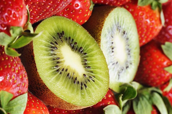 دندان و لثه&zwnj;ای سالم با این ابرمواد غذایی