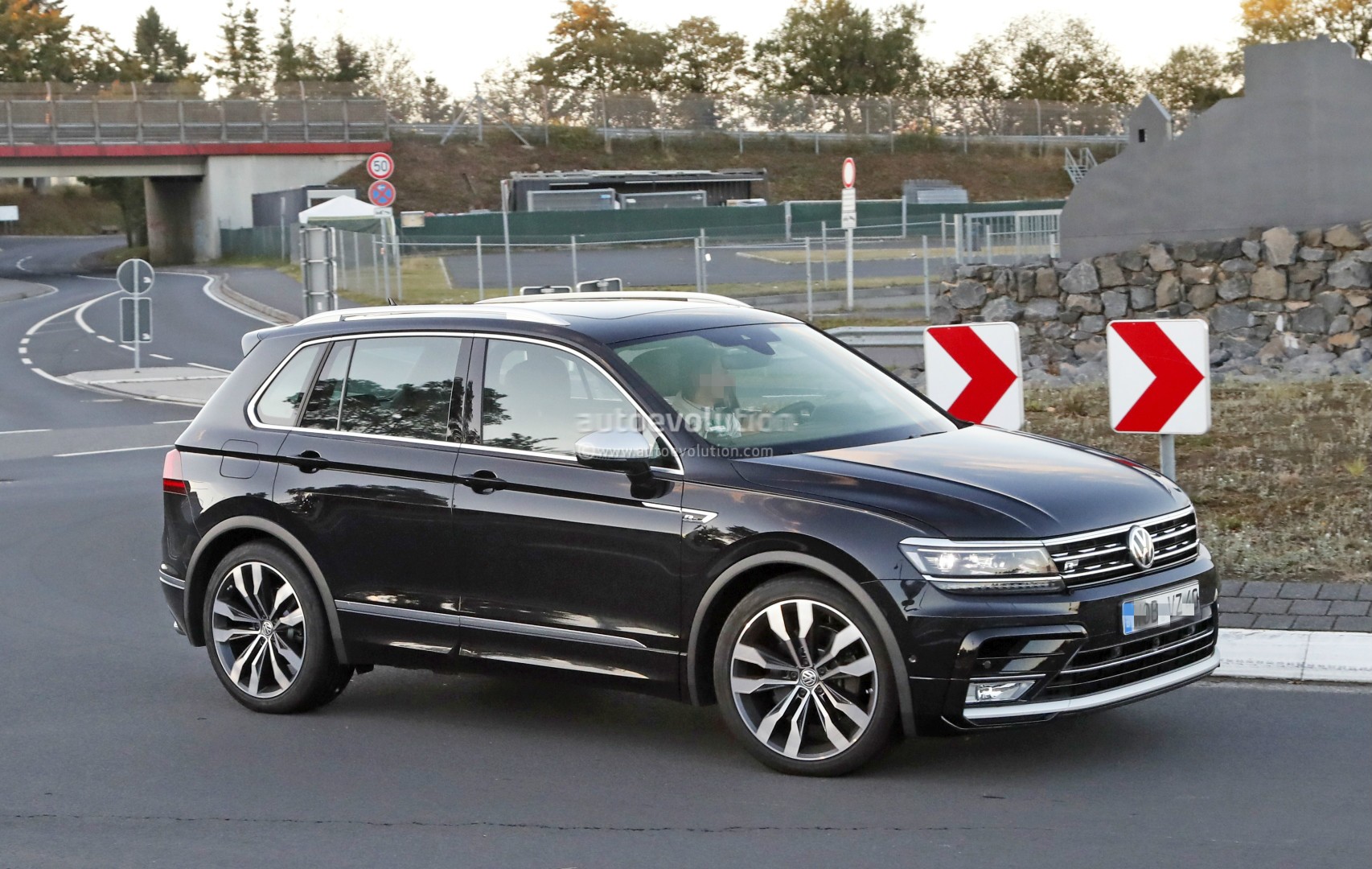 چهارشنبه/ 4 بهمن//محبوب&zwnj;ترین خودروهای جهان در سال 2017/  خودروها هنوز حکومت می&zwnj;کنند اما SUV ها در حال قدرتمند گرفتن هستند