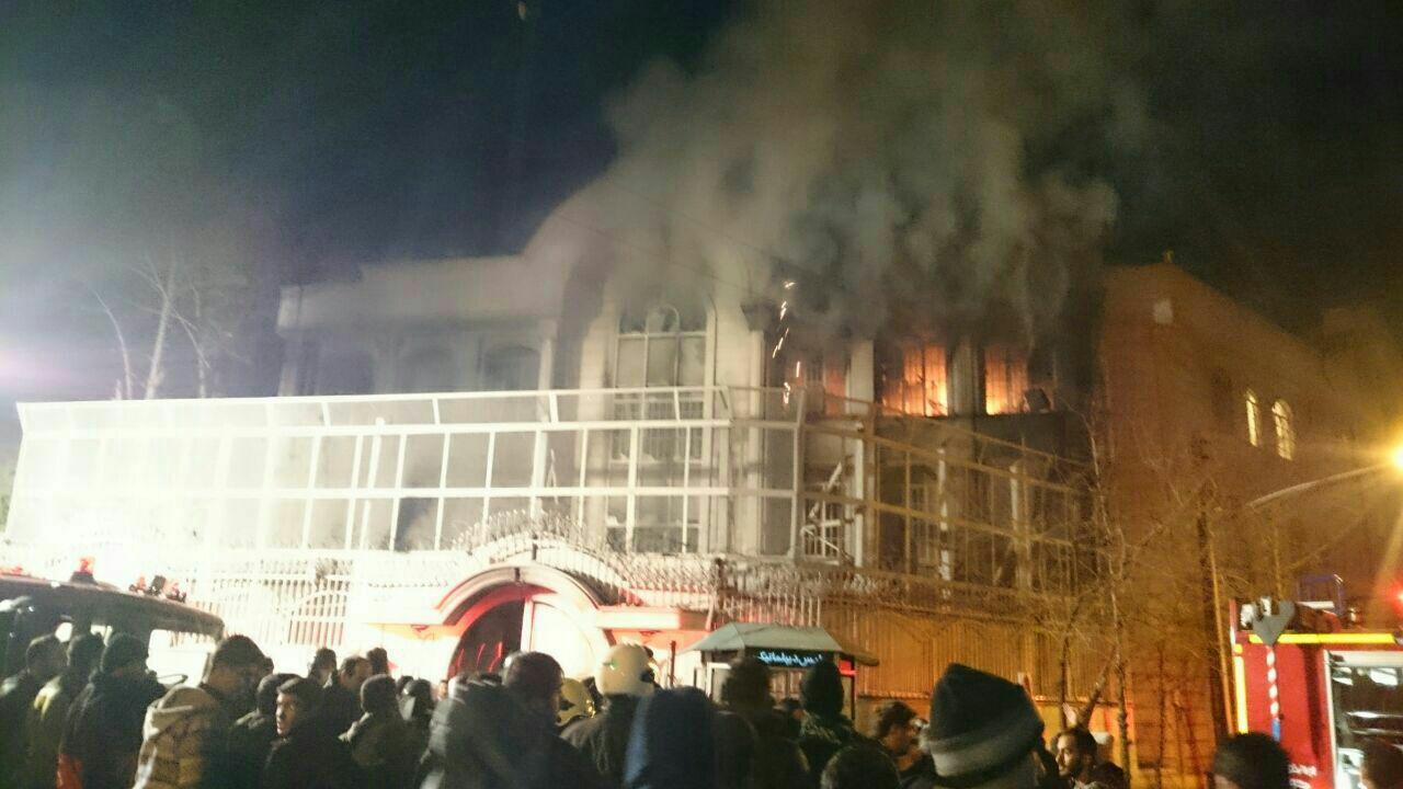 باید از تندروها ترسید باید از تندروها ترسید