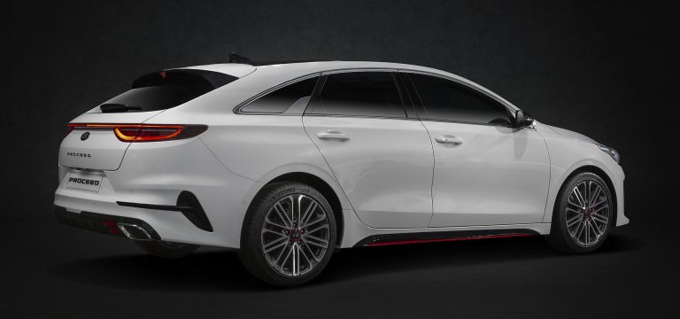 مقایسه پروسید کیا و شوتینگبریک CLA بنز مقایسه پروسید کیا و شوتینگبریک CLA بنز