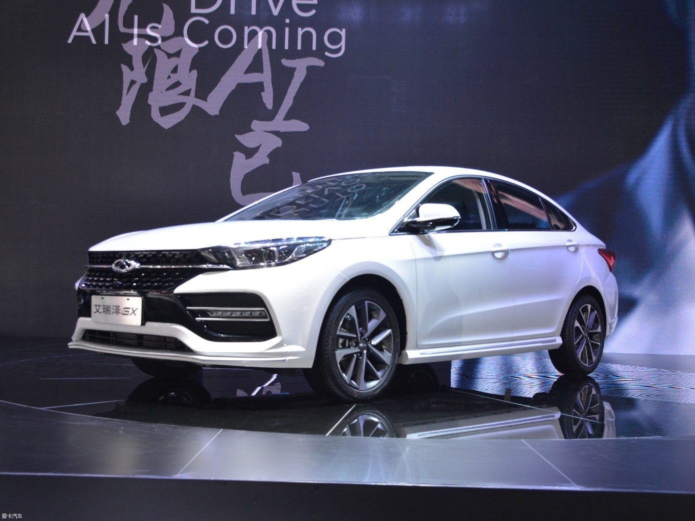 خودروی آریزو6 ، نماد تکامل چری (+عکس)