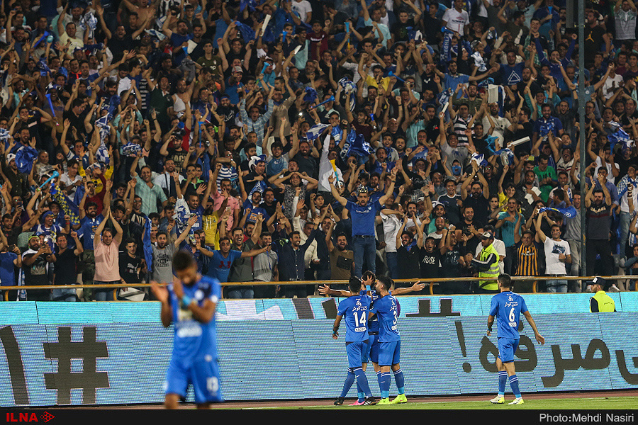 از خون سرخ تا آسمان یک دست آبی از خون سرخ تا آسمان یک دست آبی