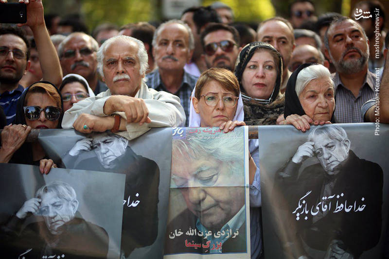 حاشیهای نازیبا در بدرقۀ «آقای بازیگر» حاشیهای نازیبا در بدرقۀ «آقای بازیگر»