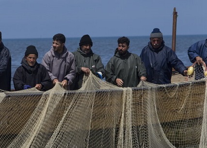 سهمیه بنزین قایق&zwnj;های صیادی ۱۲۰۰ لیتر شد