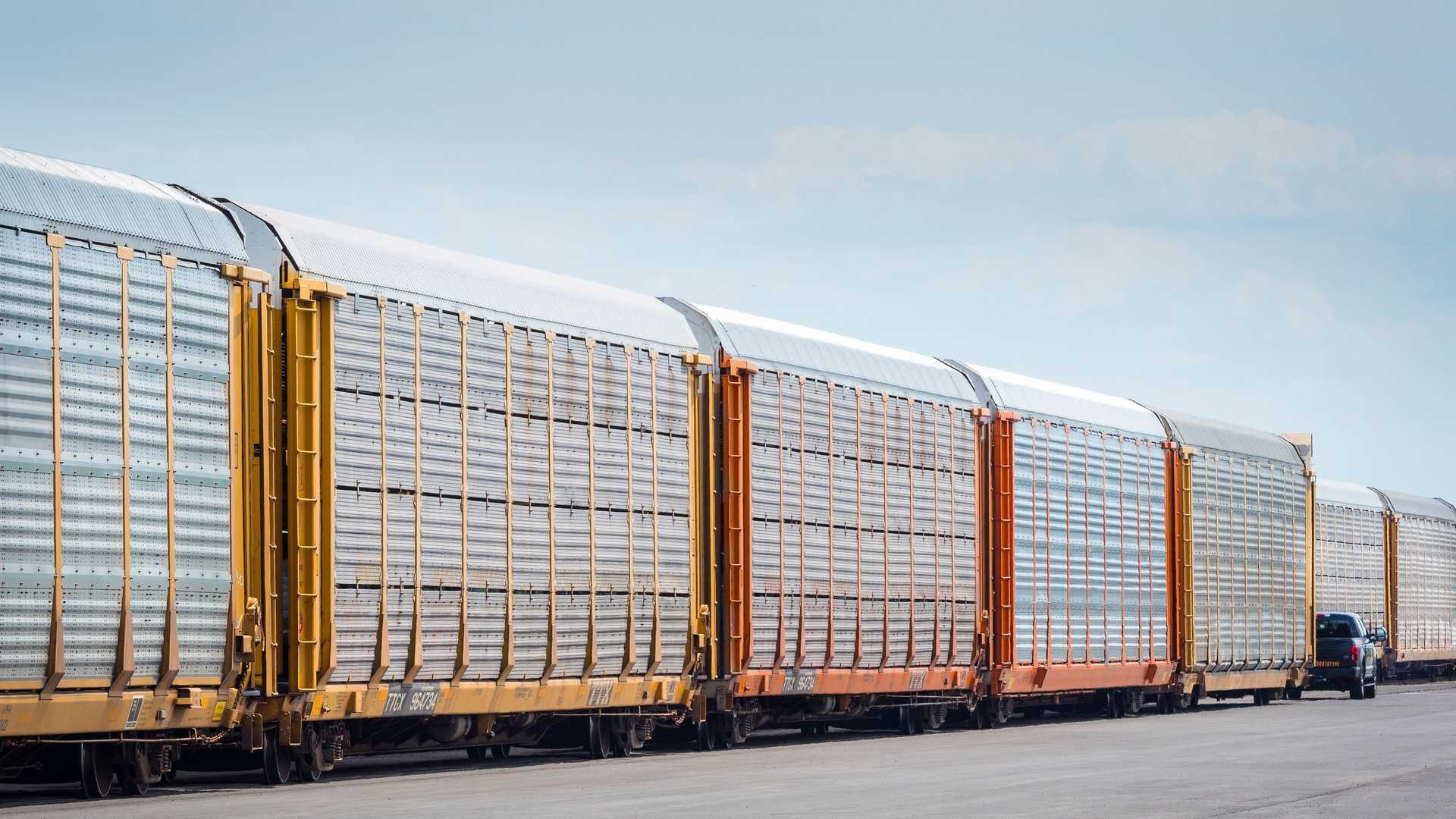 بکسل 450 تن با یک فورد الکتریکی