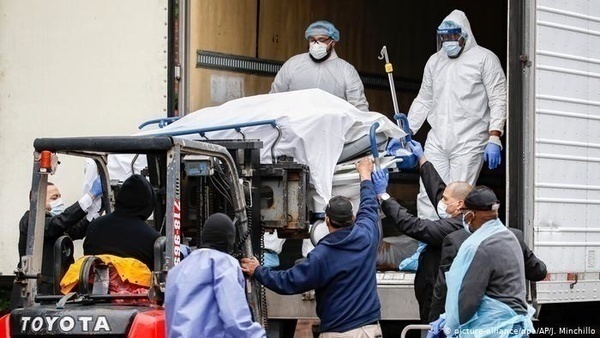 قربانیان کرونا در آمریکا از ۱۶۵ هزار نفر گذشت قربانیان کرونا در آمریکا از ۱۶۵ هزار نفر گذشت