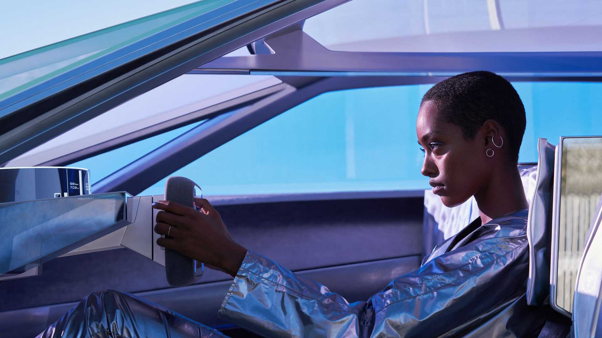 پژو اینسپشن؛ خودروی جدید فرانسوی با ویژگی های تجهیزات فضانوردی ناسا! (+عکس) پژو اینسپشن؛ خودروی جدید فرانسوی با ویژگی های تجهیزات فضانوردی ناسا! (+عکس)