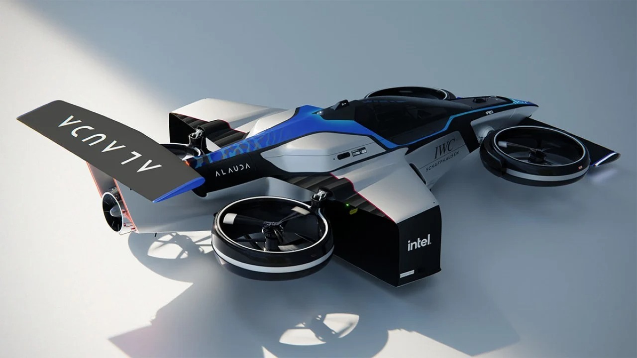 ایراسپیدر ام‌کی4؛ نخستین خودرو مسابقه‌ای پرنده سرنشین‌دار جهان