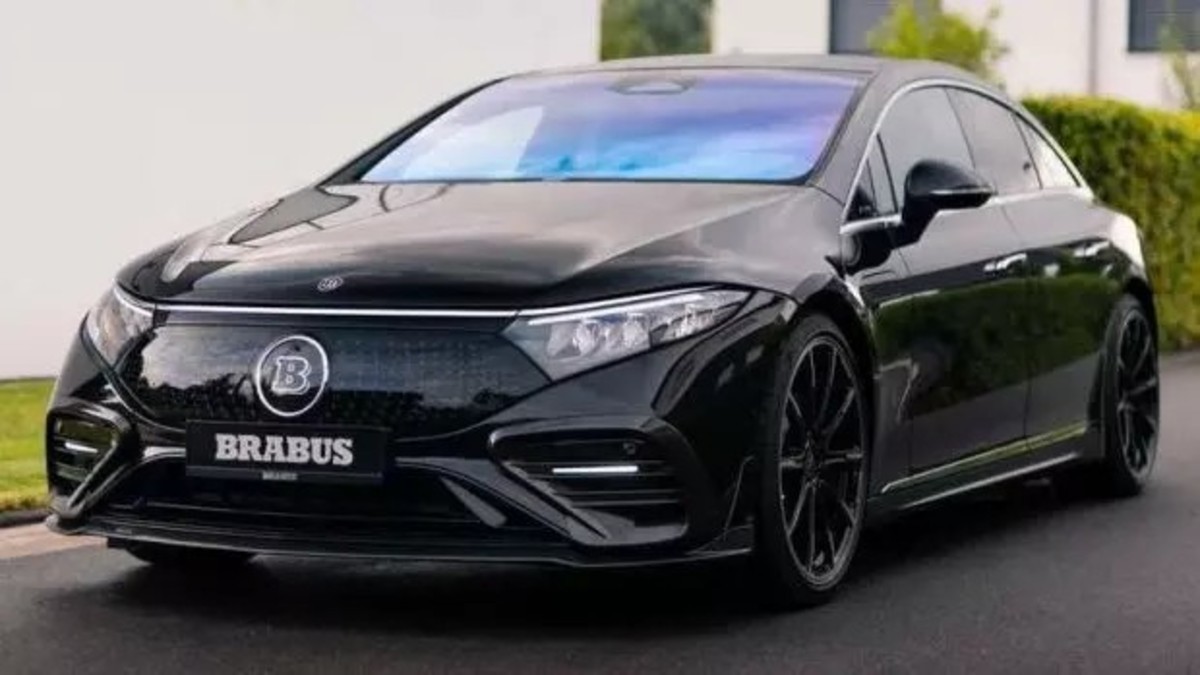 مرسدس بنز EQS برابوس با چهره مافیایی و شعاع حرکت ۸۲۵ کیلومتری + عکس مرسدس بنز EQS برابوس با چهره مافیایی و شعاع حرکت ۸۲۵ کیلومتری + عکس