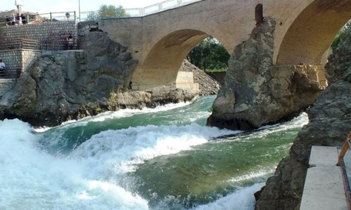 محوطه‌های گردشگری اصفهان تعطیل شد/ احتمال وقوع سیل