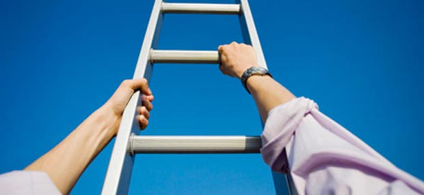 اگر حزبی نبود گورباچف چگونه از نردبان سیاست بالا میرفت؟ اگر حزبی نبود گورباچف چگونه از نردبان سیاست بالا میرفت؟