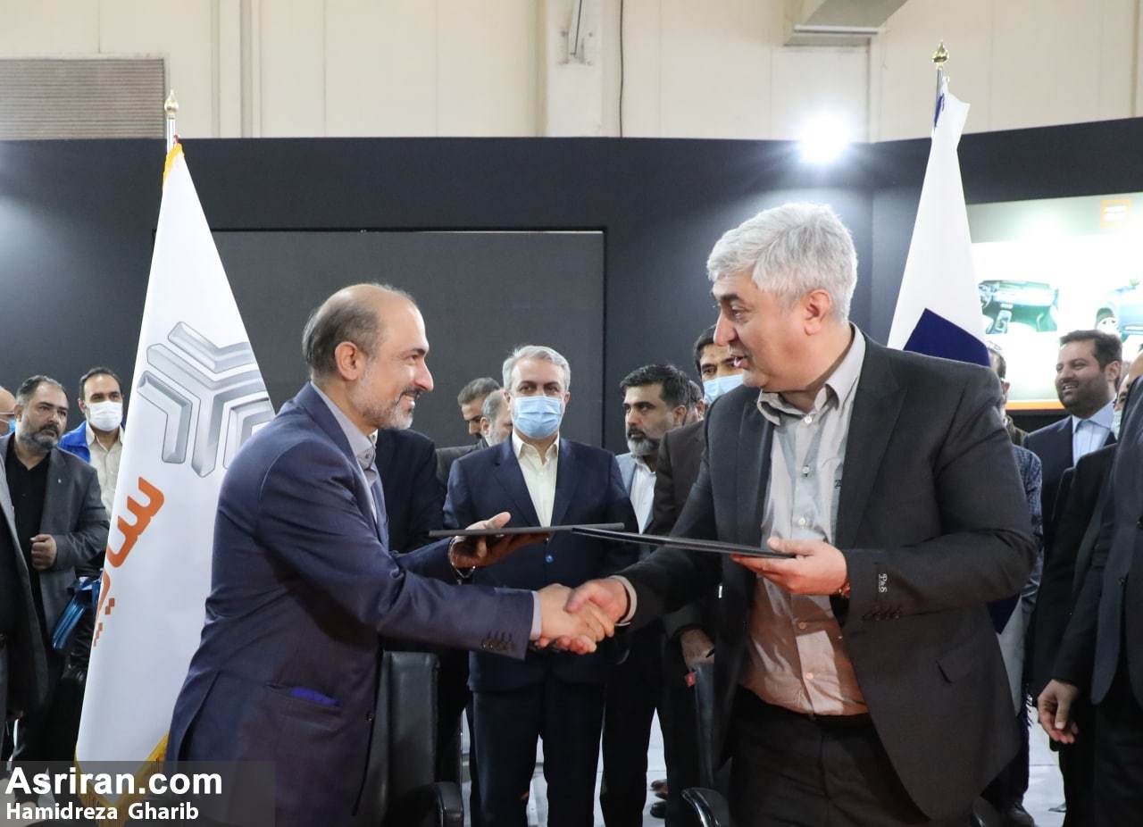 رونمایی از خودرو مشترک ایران خودرو و سایپا با حضور وزیر صمت (+عکس و مشخصات خودرو) رونمایی از خودرو مشترک ایران خودرو و سایپا با حضور وزیر صمت (+عکس و مشخصات خودرو)