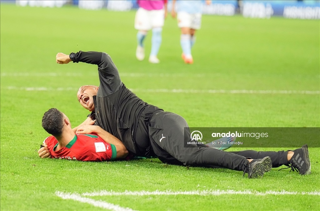 شادی مراکشی ها بعد از پیروزی تاریخی در جام جهانی (+عکس) شادی مراکشی ها بعد از پیروزی تاریخی در جام جهانی (+عکس)