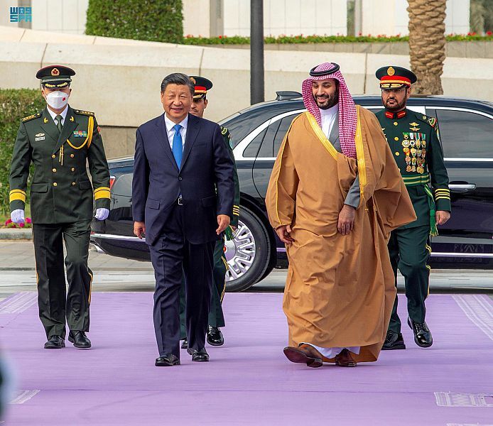 سفر رئیس جمهوری چین به سعودی (+عکس) / امضای توافقنامه شراکت استراتژیک  / رئیس جمهور چین: آغاز عصر جدید روابط با سعودی