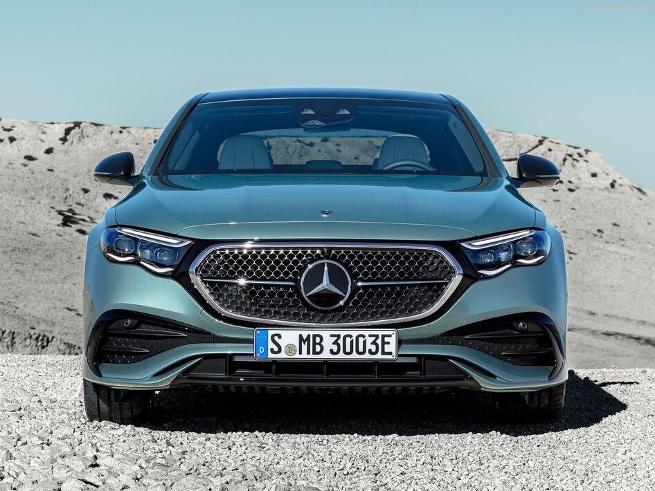 این مدل مرسدس بنز زمانی در ایران هم تولید میشد (+عکس) این مدل مرسدس بنز زمانی در ایران هم تولید میشد (+عکس)